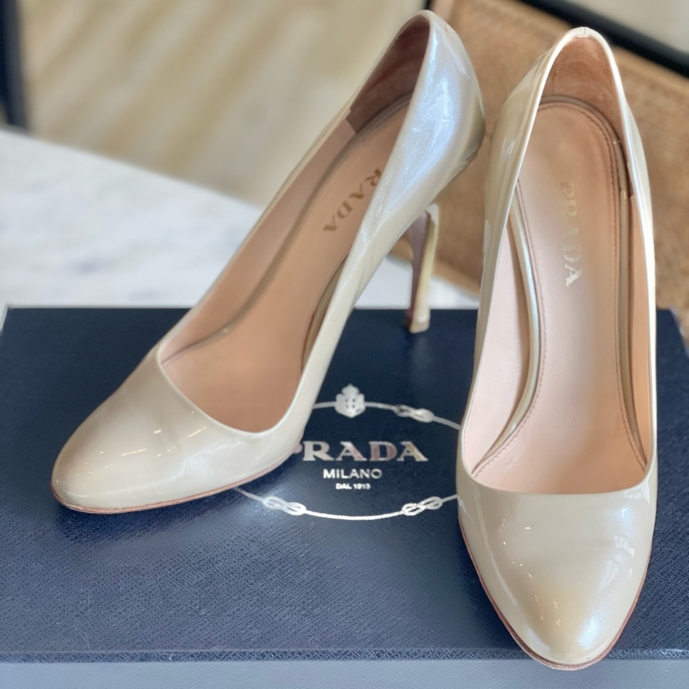 PRADA champagne patent ombré heels